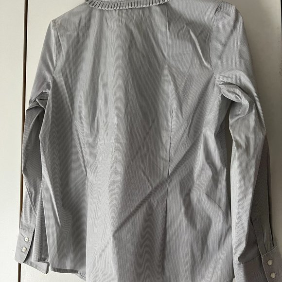 Loft - Accordion Pleats At Neck & Collar - Button Down Black & White Blouse 12P - Picture 3 of 4